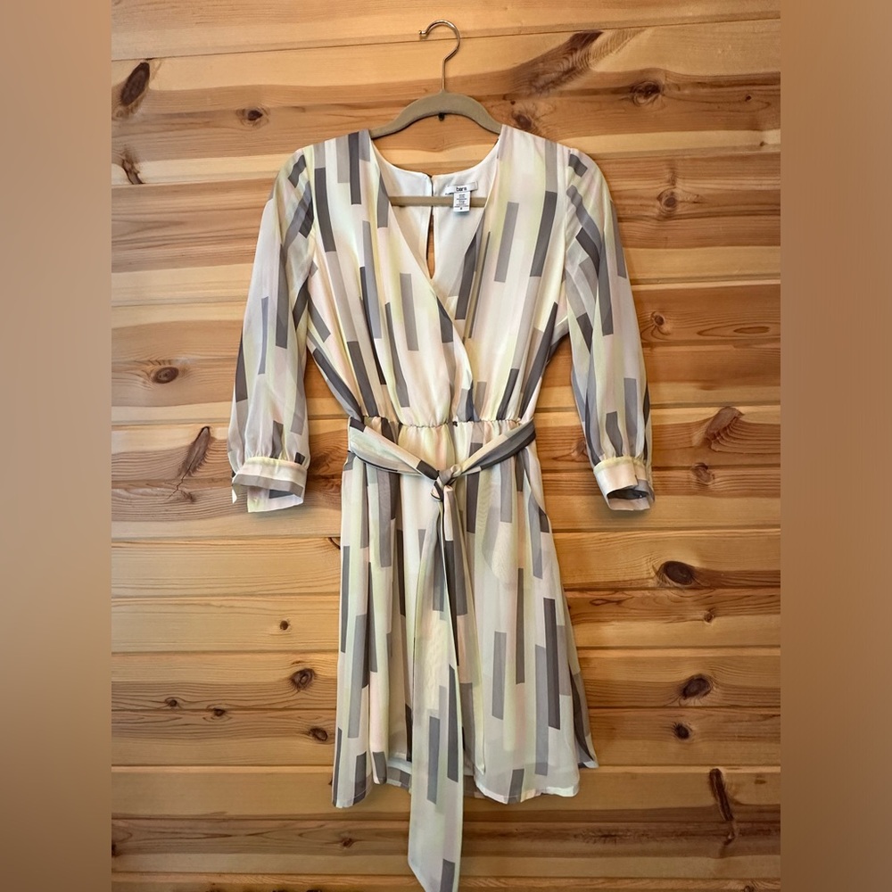 BAR III MUTED MULTI COLOR COCKTAIL DRESS SIZE SMALL- CHARTREUSE PINK SMOKE